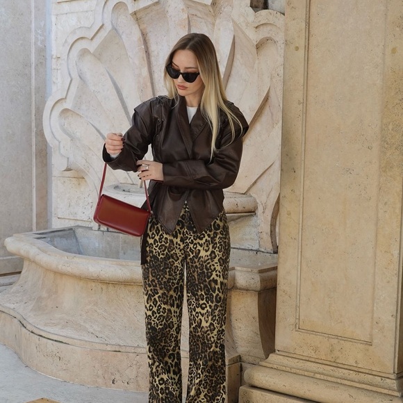 Brown leather jacket/ blazer - Picture 5 of 9